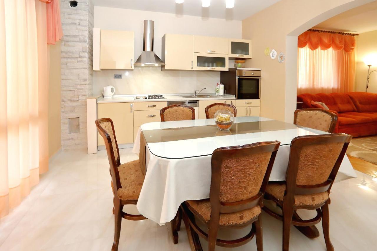 Apartment Lucijan Bibinje Buitenkant foto