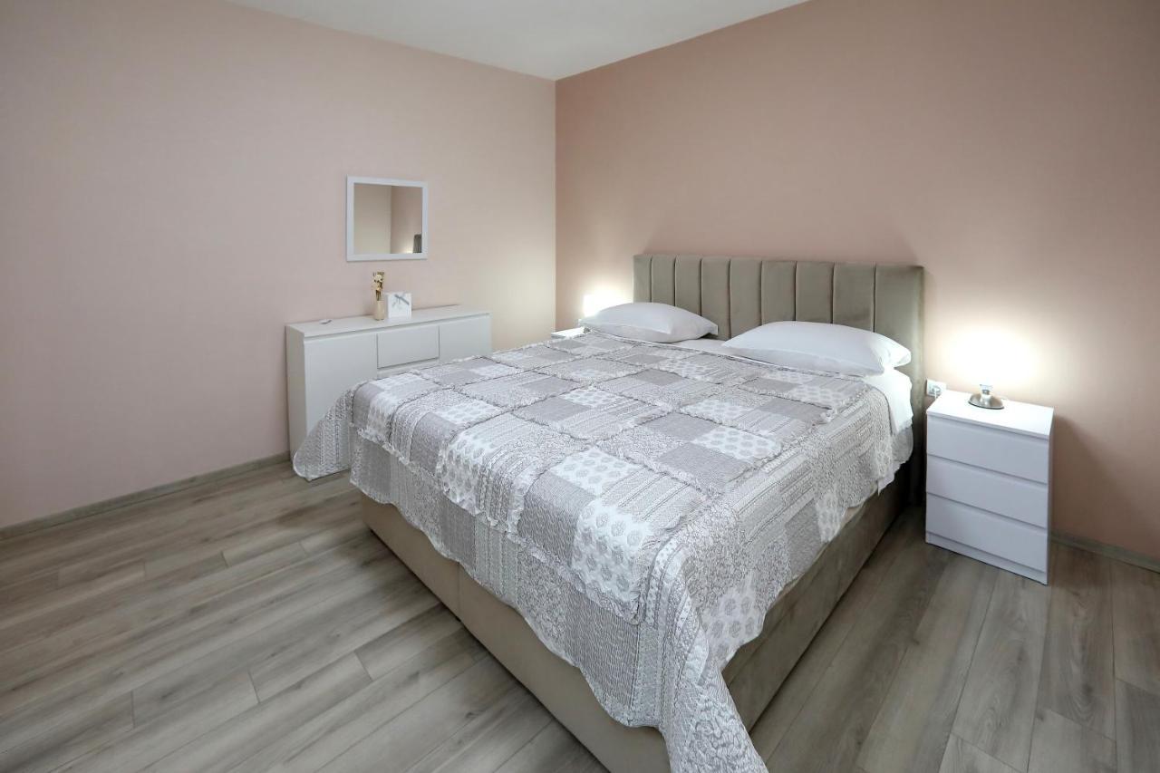 Apartment Lucijan Bibinje Buitenkant foto