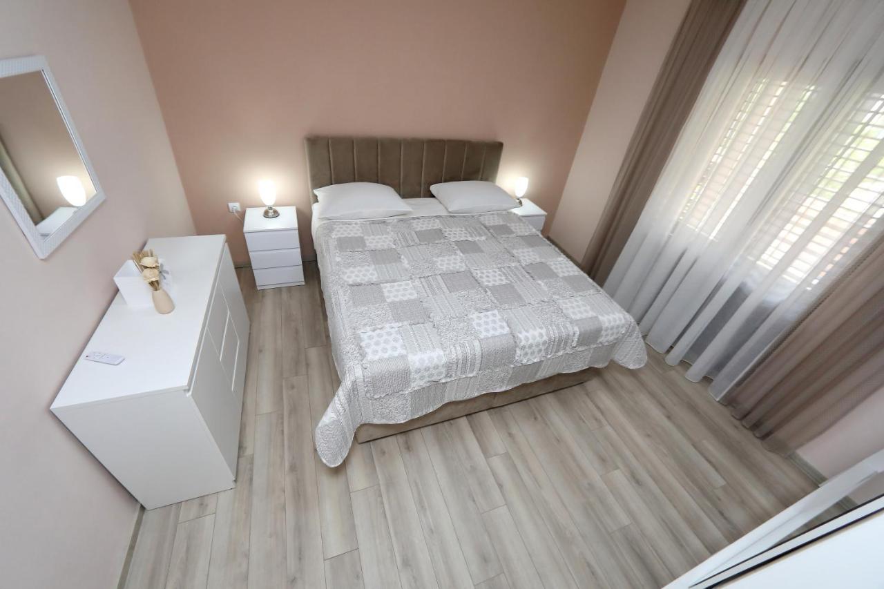 Apartment Lucijan Bibinje Buitenkant foto